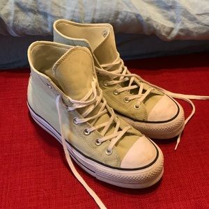 Platform converse